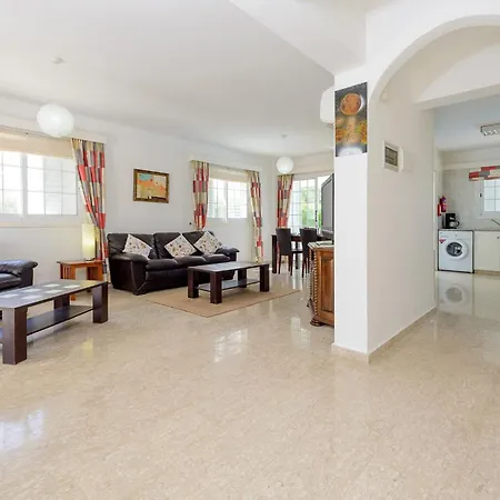 4 Schlafzimmer Mit Privatem Pool In 圣纳帕