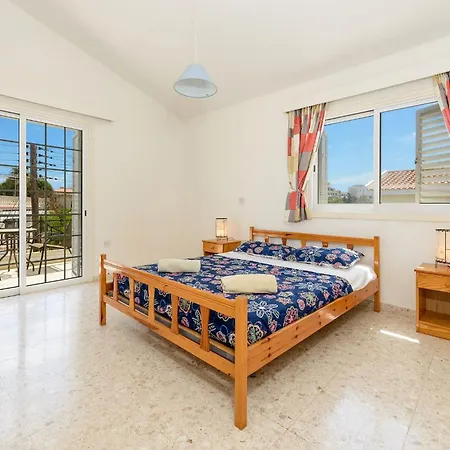 4 Schlafzimmer Mit Privatem Pool In