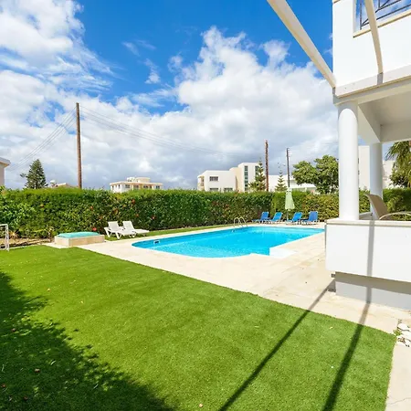 4 Schlafzimmer Mit Privatem Pool In * Agia Napa