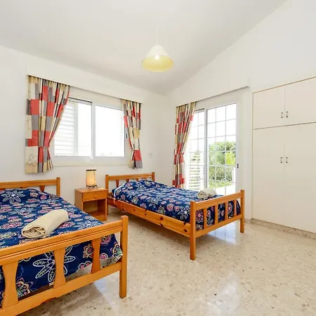 4 Schlafzimmer Mit Privatem Pool In Ayia Napa